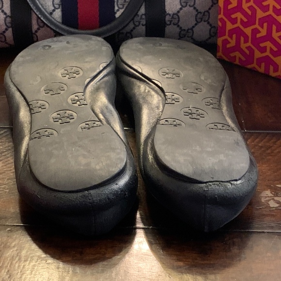 Tory Burch Black/Silver Leather Reva Flats -- Size 8.5 - Picture 10 of 13